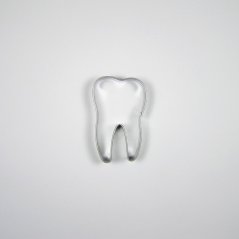 Vykrajovátko Zub (5,6×3,6 cm)