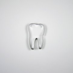 Vykrajovátko Zub (5,6×3,6 cm)