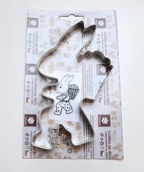 Zajíc s nůší (15 x 9 cm)