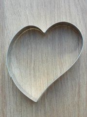 Srdce křivé (velké, 9 x 7,5 cm)